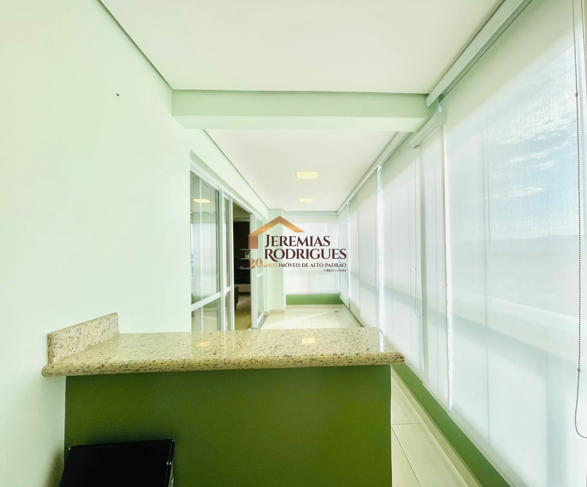 Apartamento para locação e venda Porteira fechada no Edifício Vert Residence em Taubaté/SP.
