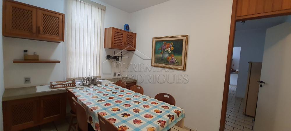 Casa à venda com 4 suítes no bairro Jardim das Nações em Taubaté/SP.