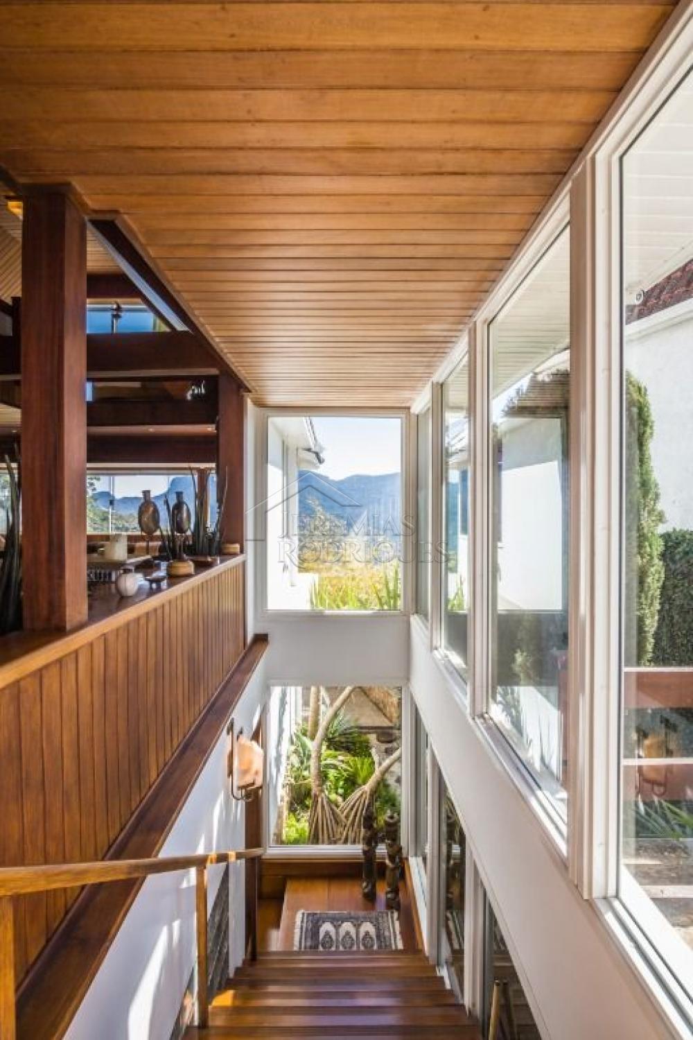 Casa à venda por R$ 6.350.000,00 - Campos do Jordão/SP