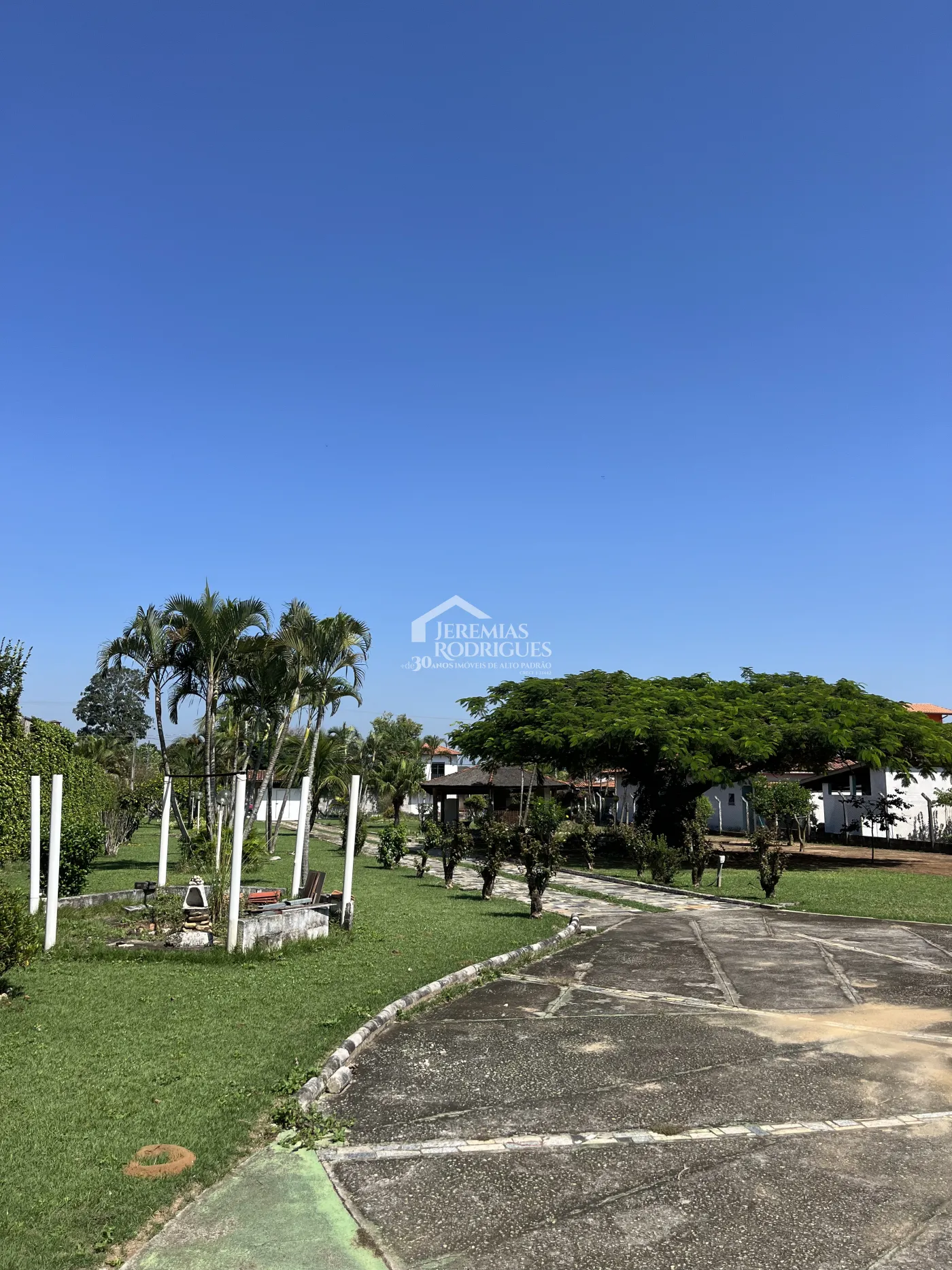 Chácara com 5 dormitórios, 400 m² - Lago Azul - Pindamonhangaba/SP