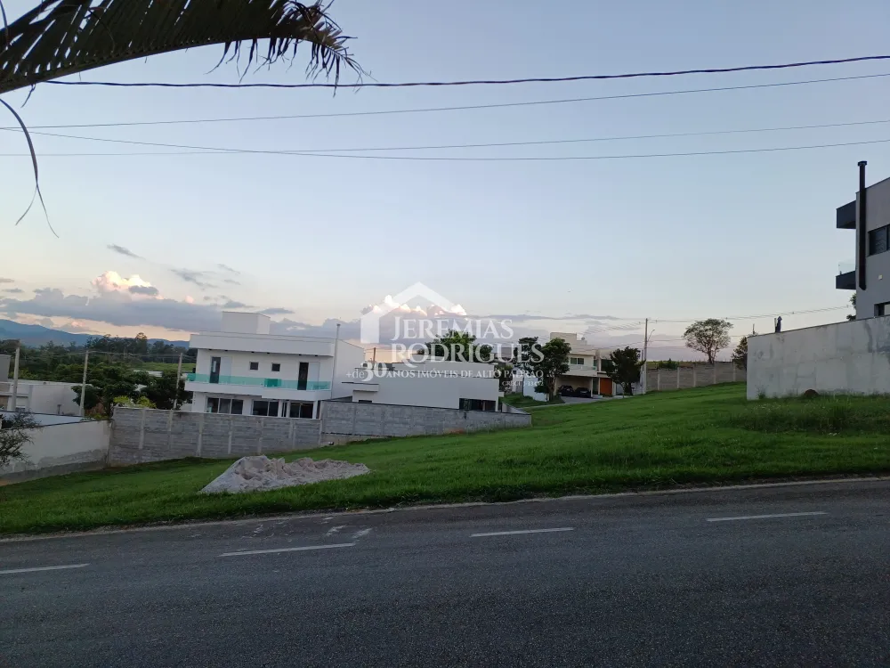 Terreno com 405 m² - Condomínio Reserva dos Lagos - Pindamonhangaba/SP