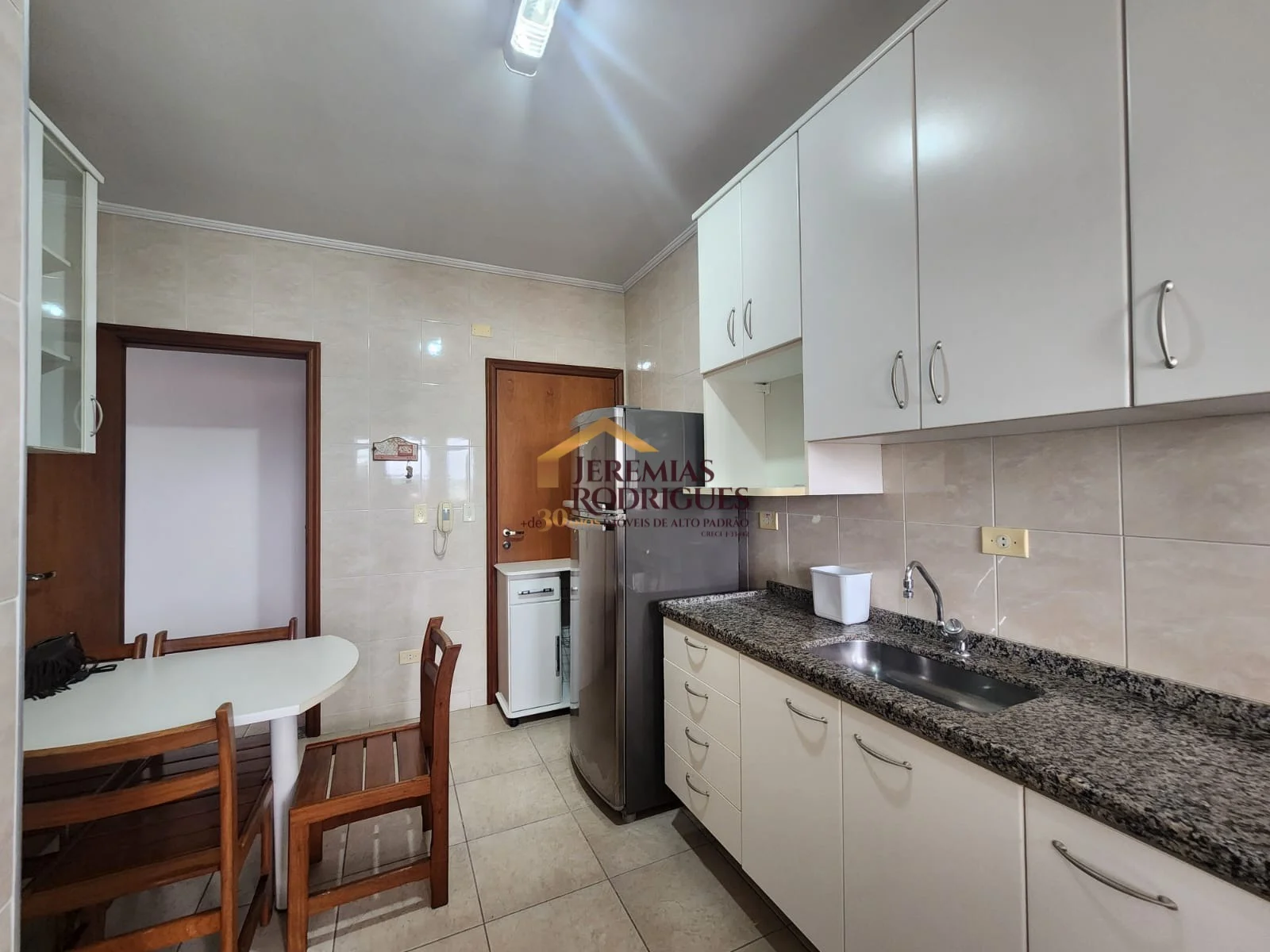 Apartamento para locação no Edifício Gênova em Taubaté/SP - foto 6