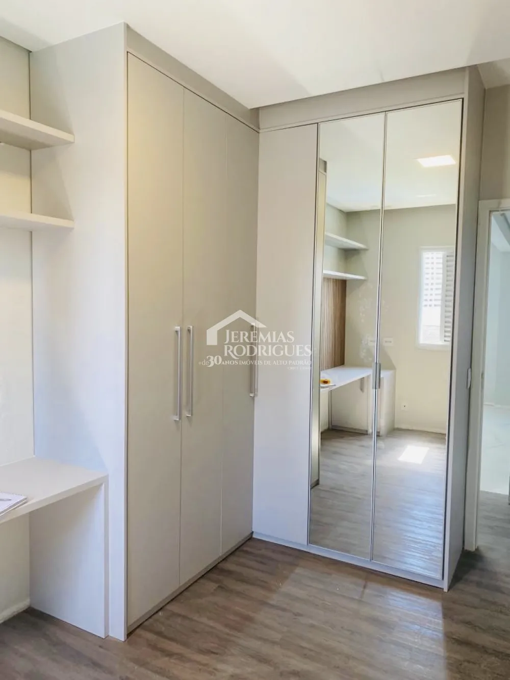Apartamento com 3 suítes - Bosque Flamboyant - Taubaté/SP