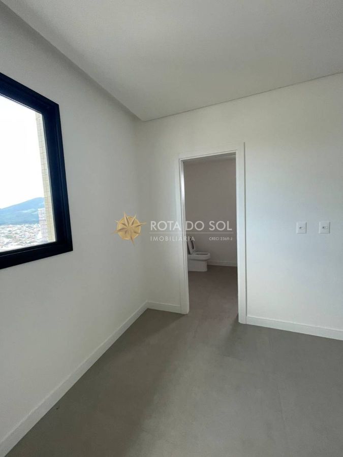 Dom Benedito Apartamento 3 Suítes à Venda Meia Praia Itapema SC