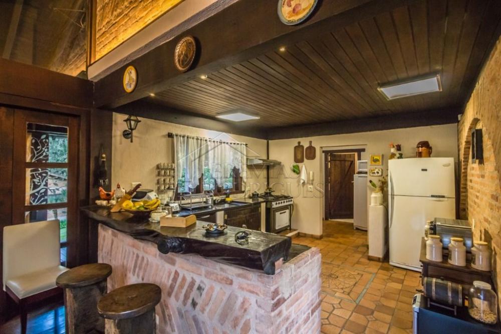 Casa com 3 quartos, 630 m², à venda por R$ 6.500.000- Condomínio Pedra de Fogo - Campos do Jordão/SP