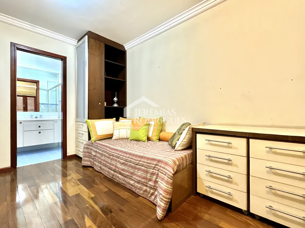 Casa com 4 quartos, 617 m² - Condomínio Taubaté Village - Taubaté/SP