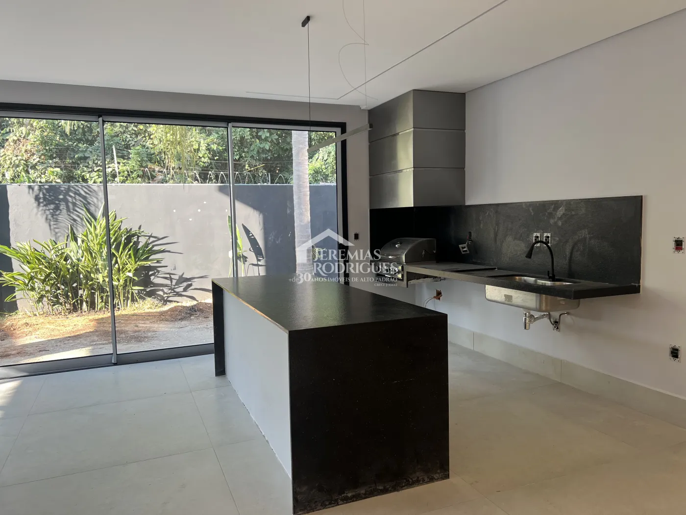 Casa com 4 suítes, 320 m² - Condomínio Taubaté Village - Taubaté/SP.