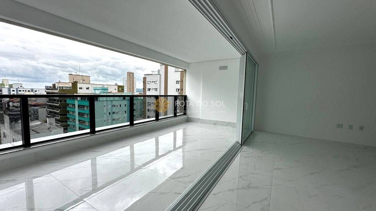 Apartamento 4 Suítes Meia Praia Itapema SC