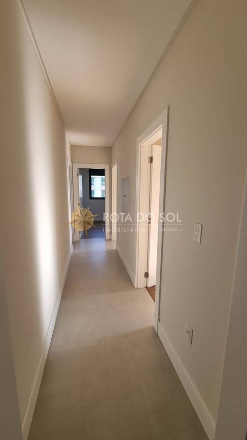 Residencial Brooklyn Tower Apartamento 4 Suítes em Meia Praia Itapema/SC — foto 7