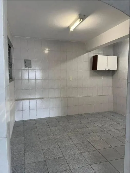 Casa GRANDE, 153m², Térrea com 03 quartos, 02 Vagas de Garagem Coberta, para locação no Jardim Ipê 4, São Bernardo do Campo - SP