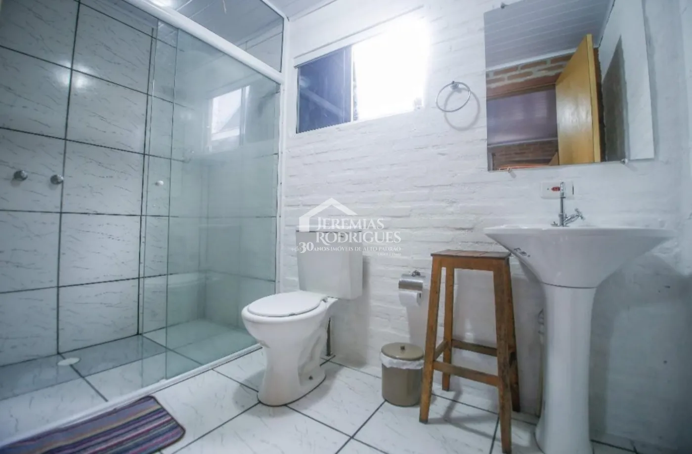 Casa para venda com 11 dormitórios no bairro Recanto Feliz em Campos do Jordão/SP