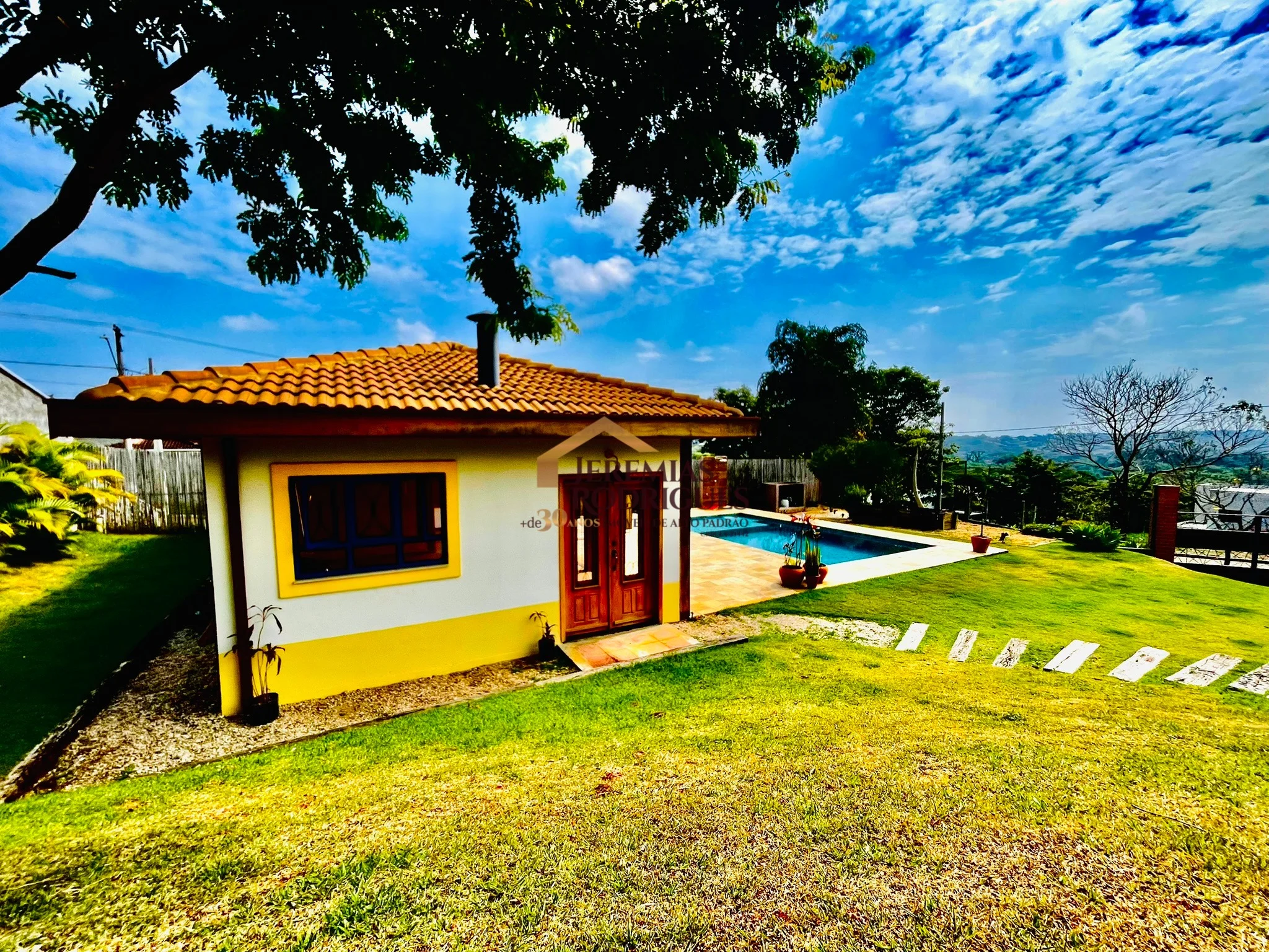 Casa à venda no  Residencial Reserva Altos do Cataguá em Taubaté/SP.