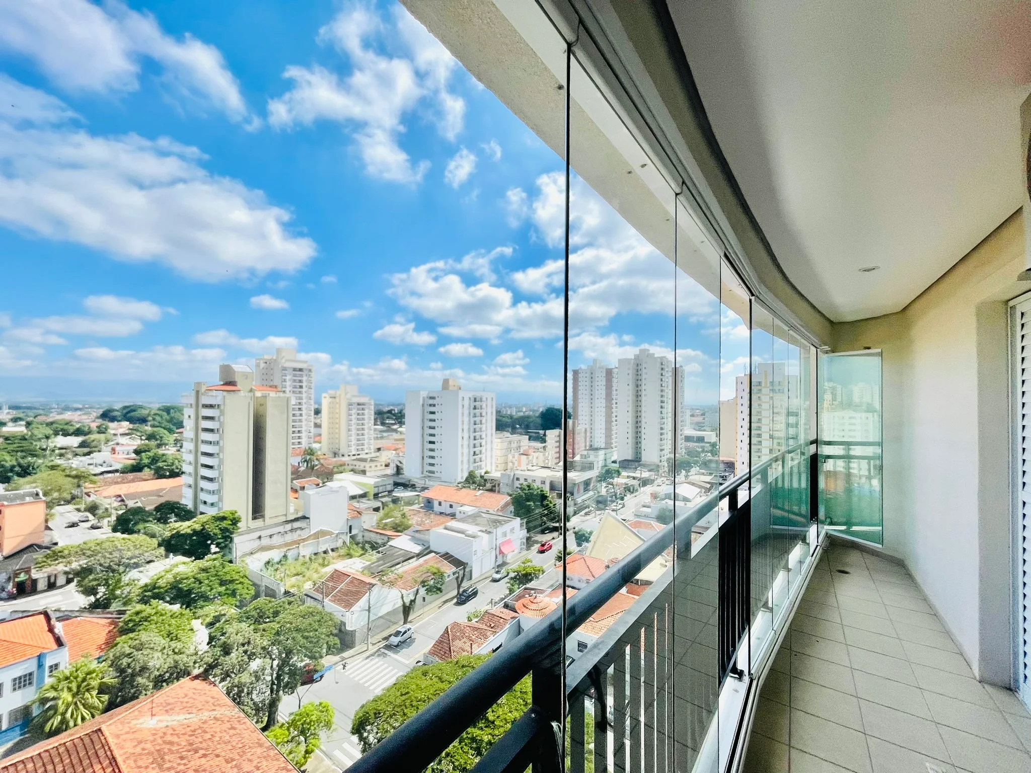 Cobertura duplex à venda no Edifício San Paolo em Taubaté/SP. 