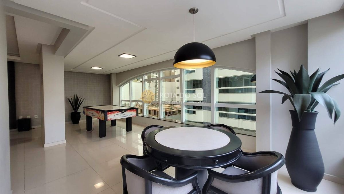 Imperial Palace Apartamento 5 Suítes Meia Praia Itapema SC — foto 42
