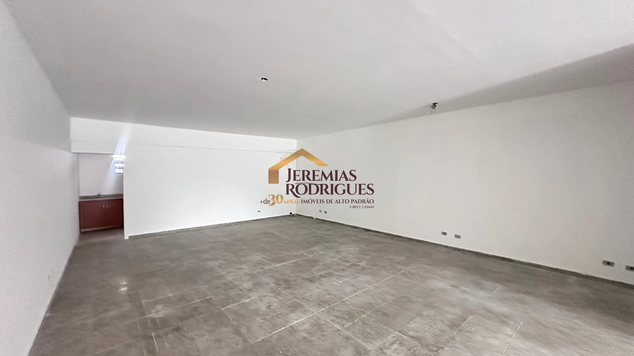 Sala comercial para locação no Village Mall em Pindamonhangaba/SP. — foto 1