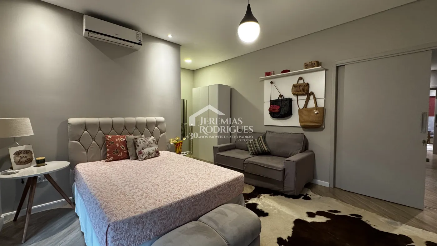 Casa para locação com 3 suítes no Condomínio Reserva dos Lagos em Pindamonhangaba/SP.