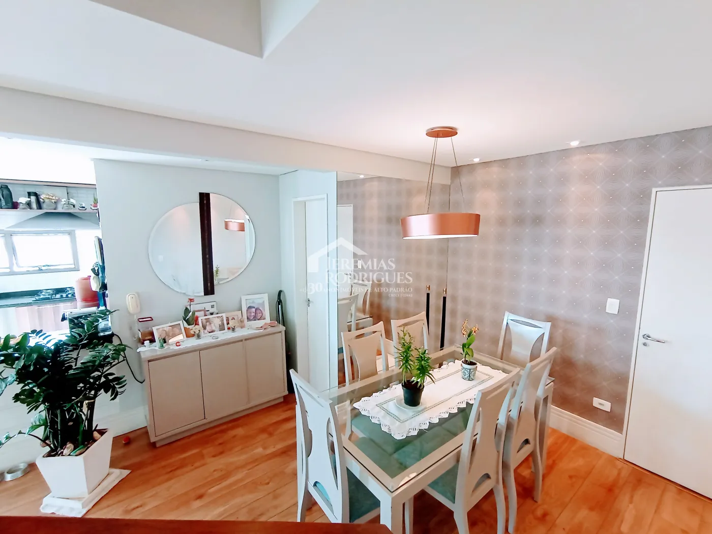 Apartamento à venda com 3 dormitórios no Edifício Jabuticabeiras em Taubaté/SP