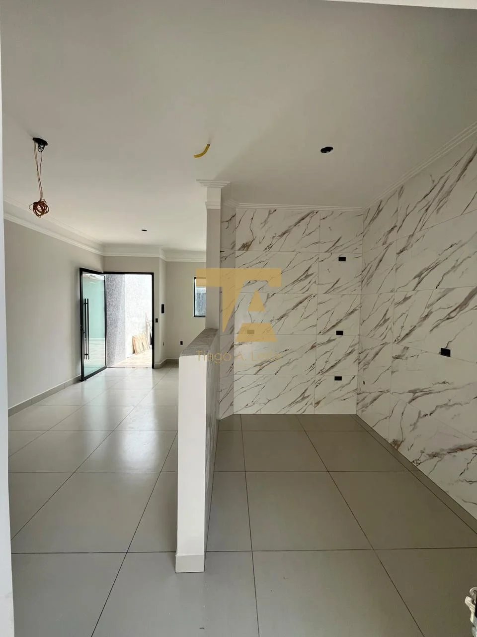 Casa à Venda no Bairro Mombaça – 2 Dormitórios (1 Suíte) e Quintal com Piso - foto 14