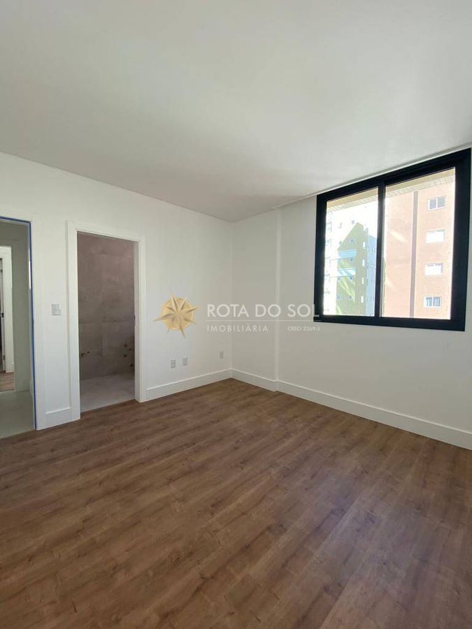 Aalborg apartamento 3 suítes 2 vagas na Meia Praia — foto 4