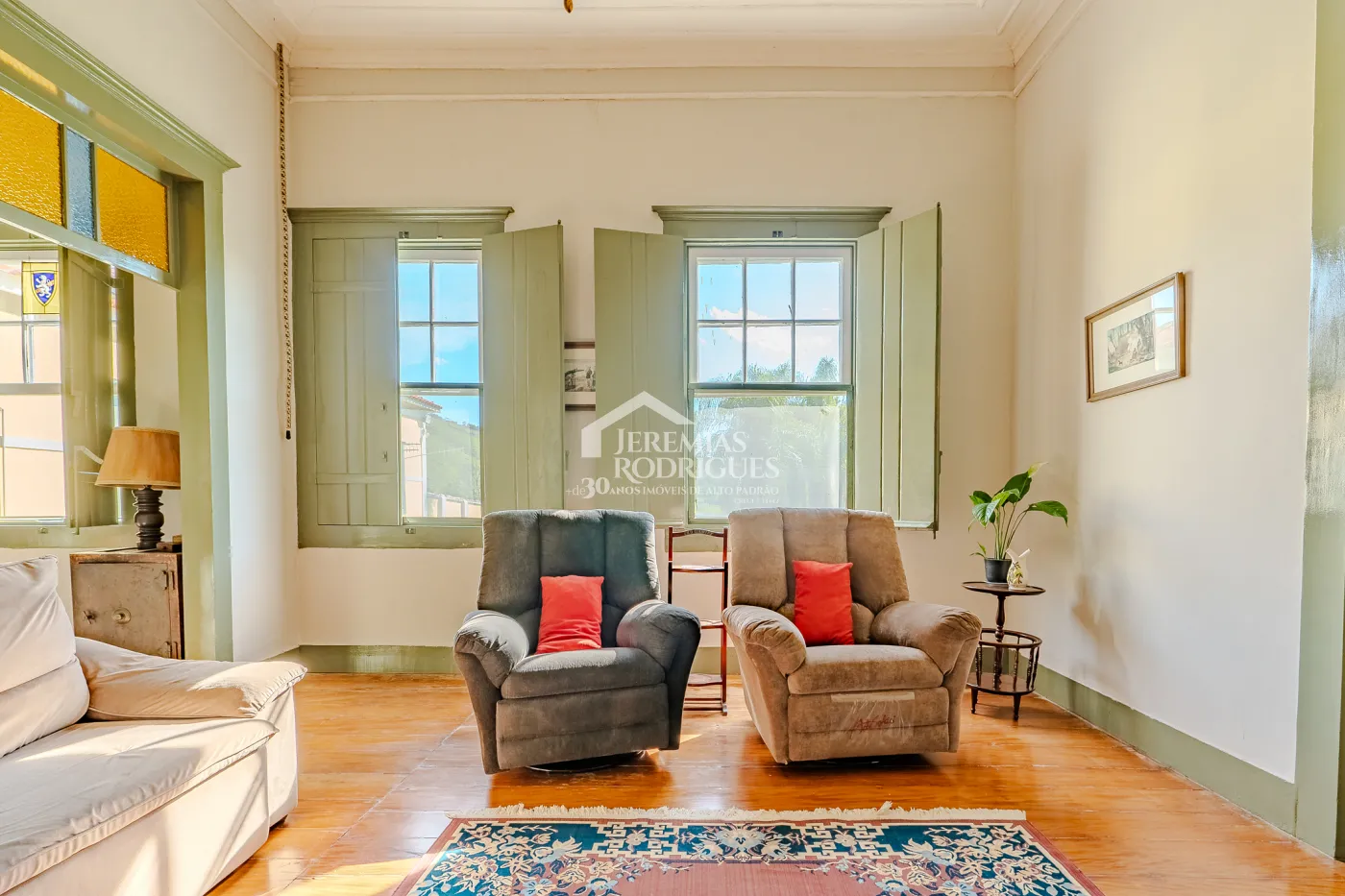 Fazenda à venda com 919,6 hectares em Cachoeira Paulista/SP.