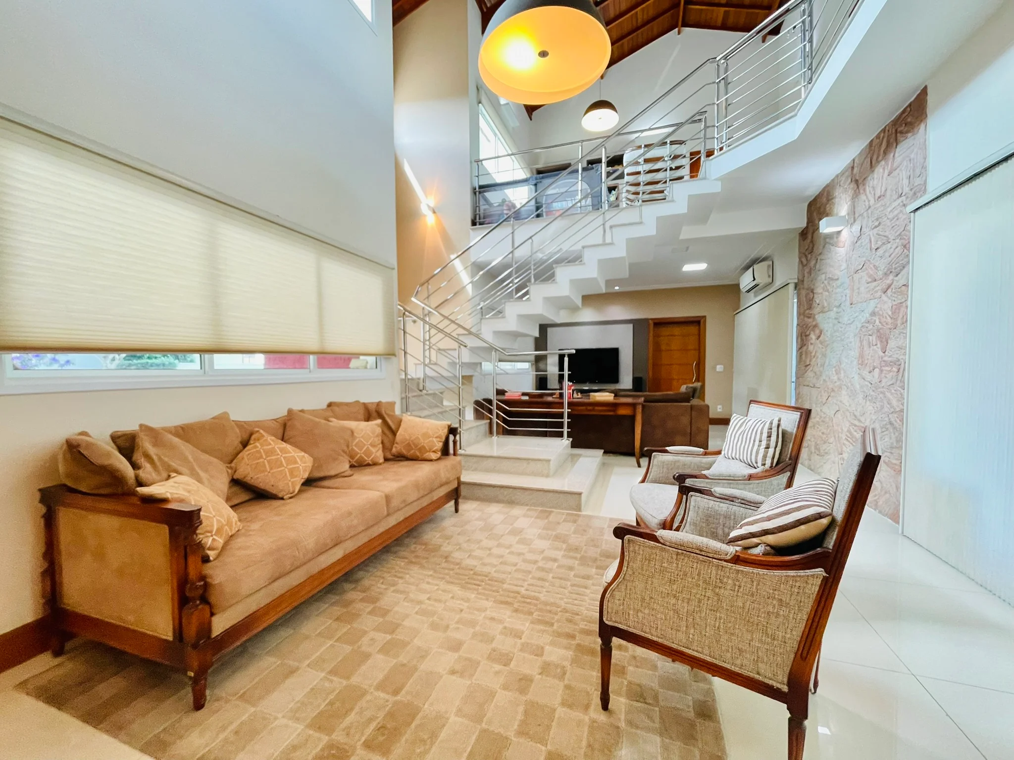 Casa à venda com 4 dormitórios no Condomínio Campos do Conde II em Tremembé/SP.