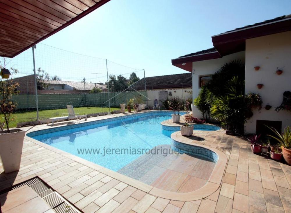 Casa à venda por R$ 2.200.000,00 - Tremembé/SP