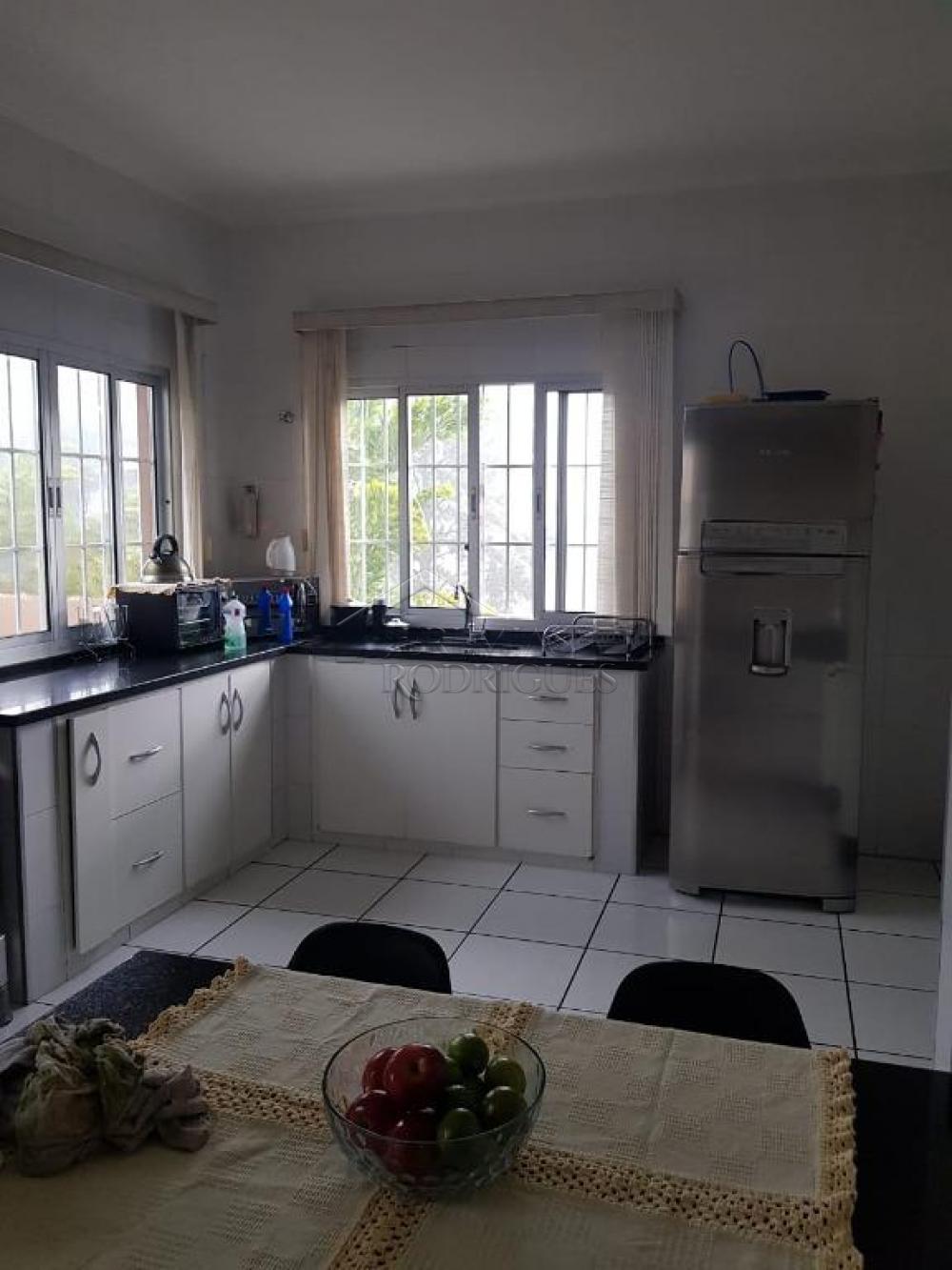 Casa à venda por R$ 850.000,00 - Pindamonhangaba/SP