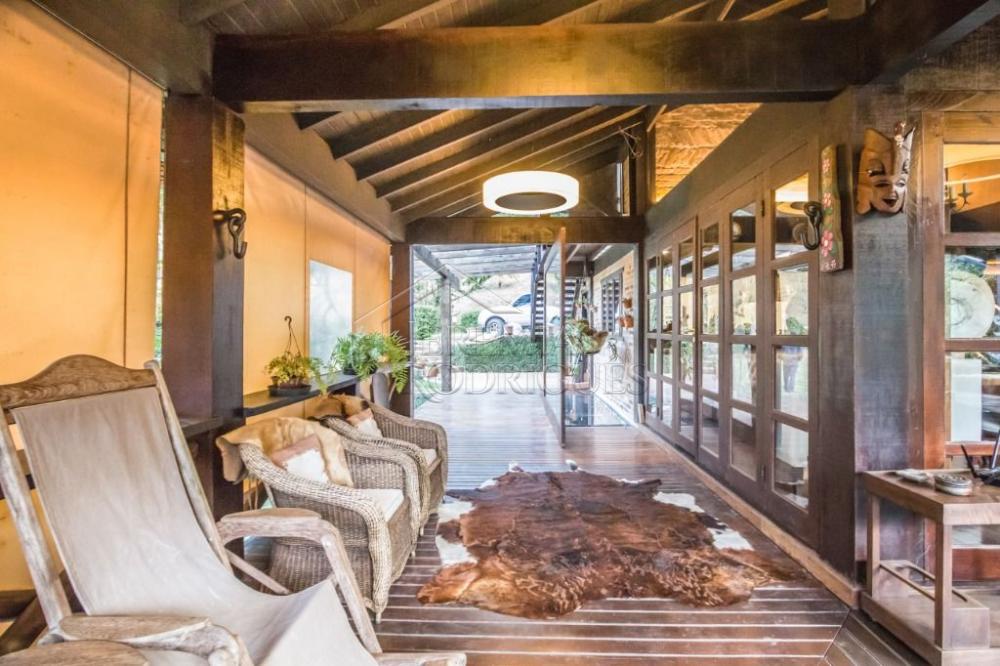 Casa com 3 quartos, 630 m², à venda por R$ 6.500.000- Condomínio Pedra de Fogo - Campos do Jordão/SP