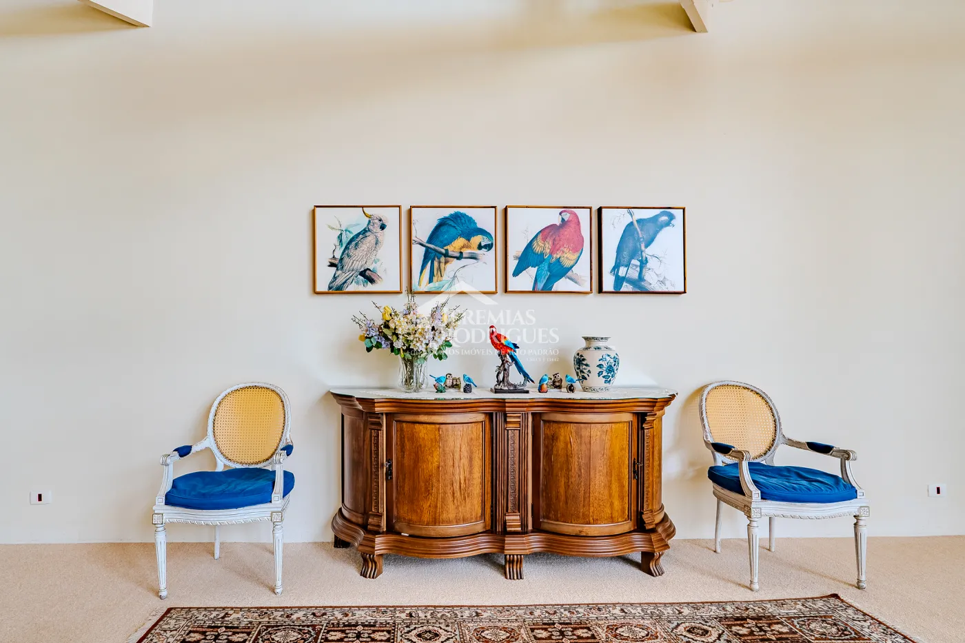 Casa à venda no Parque Pedra do Baú em Campos do Jordão/SP.