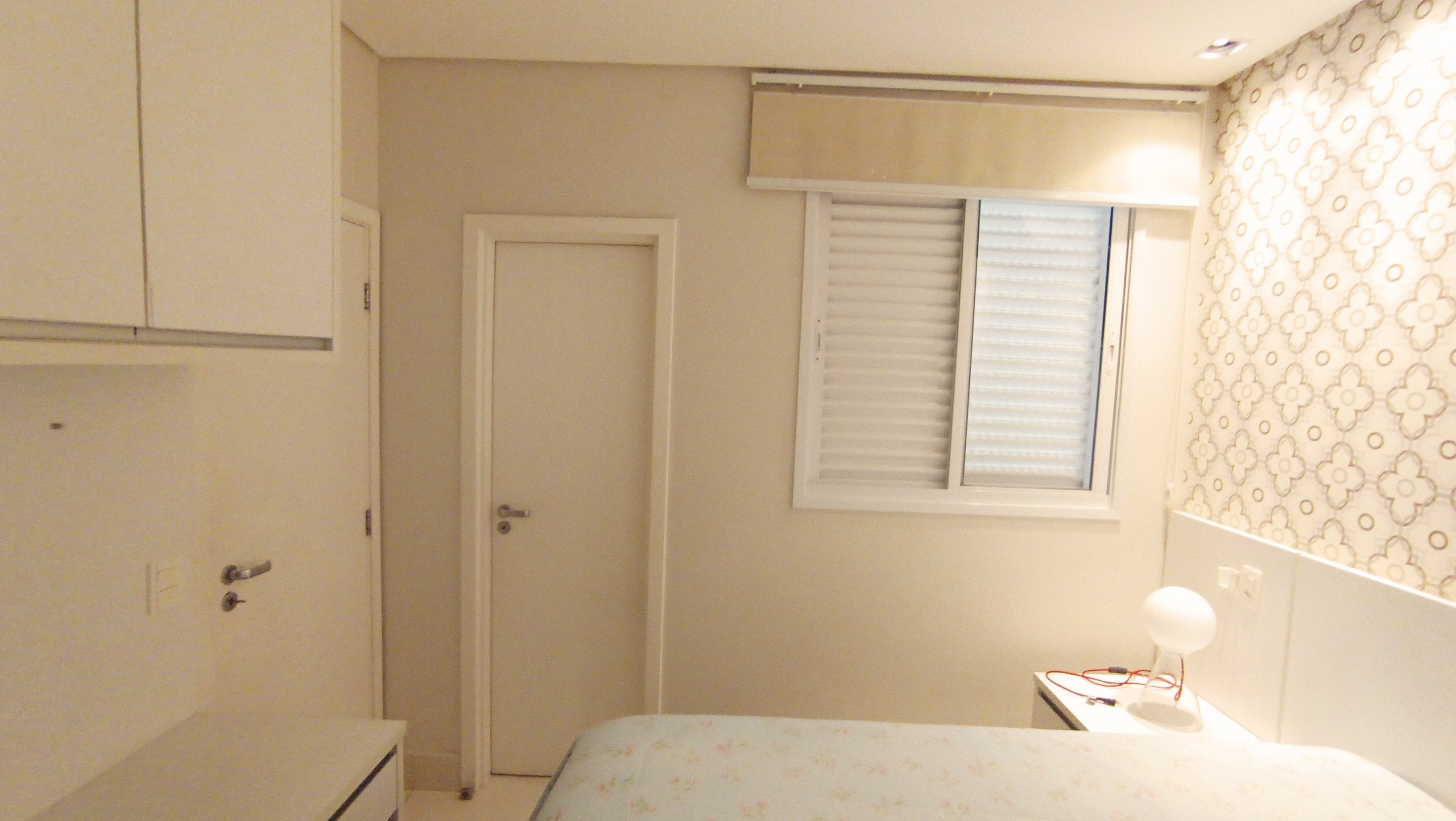 Apartamento à venda com 3 suítes no Condomínio Renaissance em Taubaté/SP.