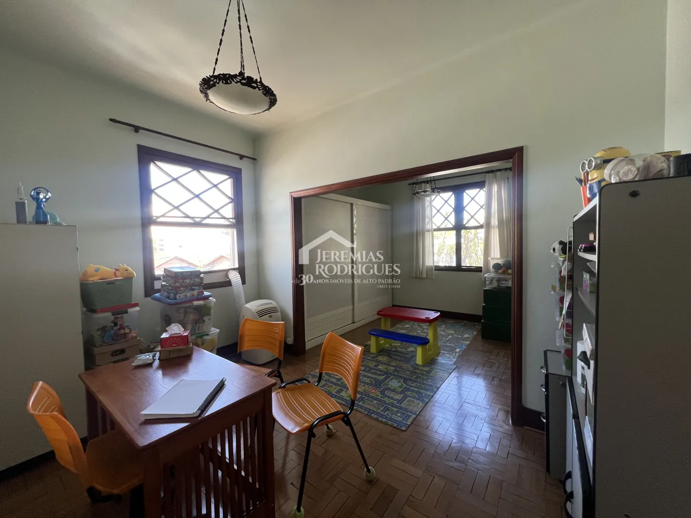 Casa com 3 dormitórios, 260 m² - Centro - Taubaté/SP