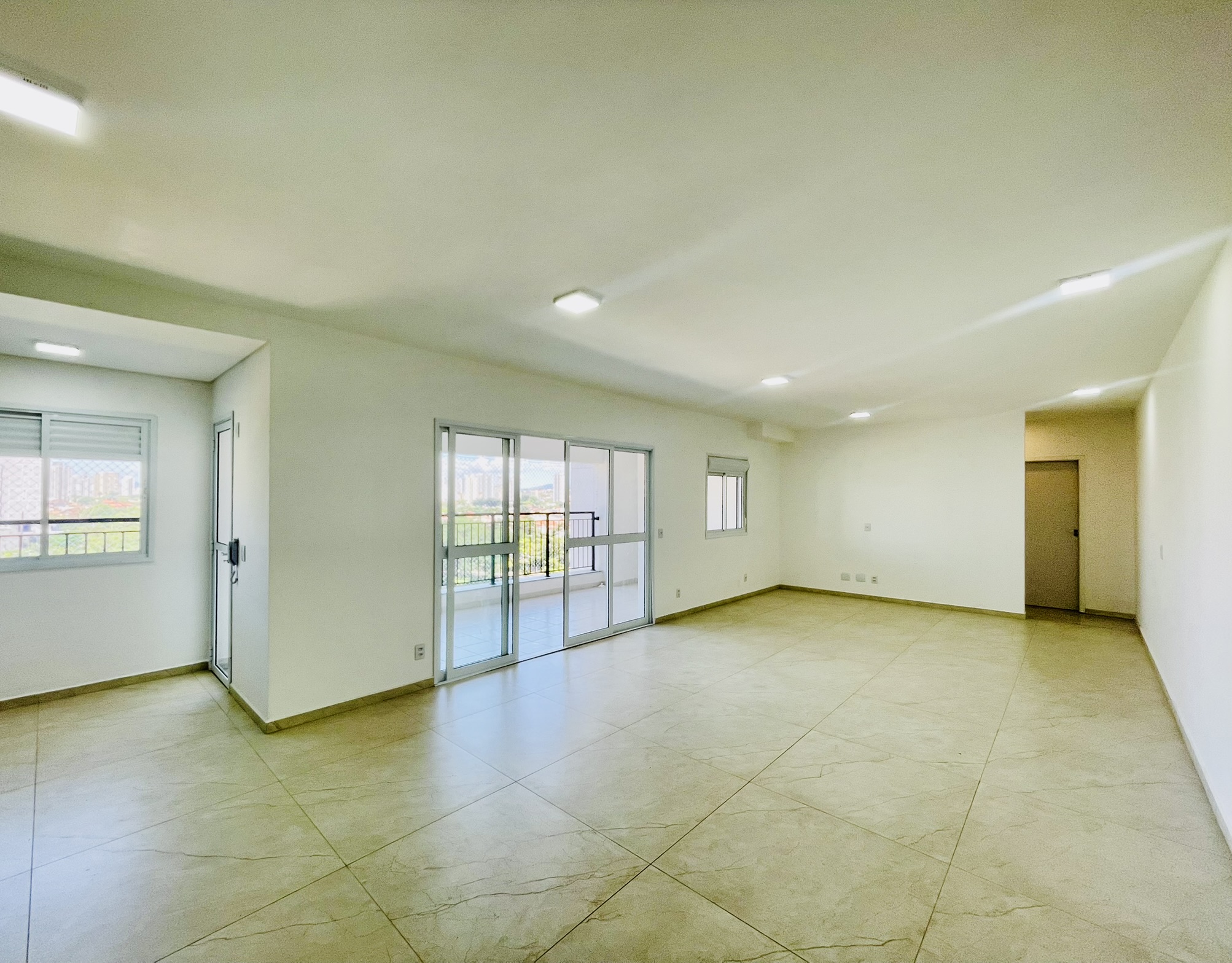 Apartamento à venda com 2 dormitórios, 108 m² no Condomínio Syrah Residence em Taubaté/SP.