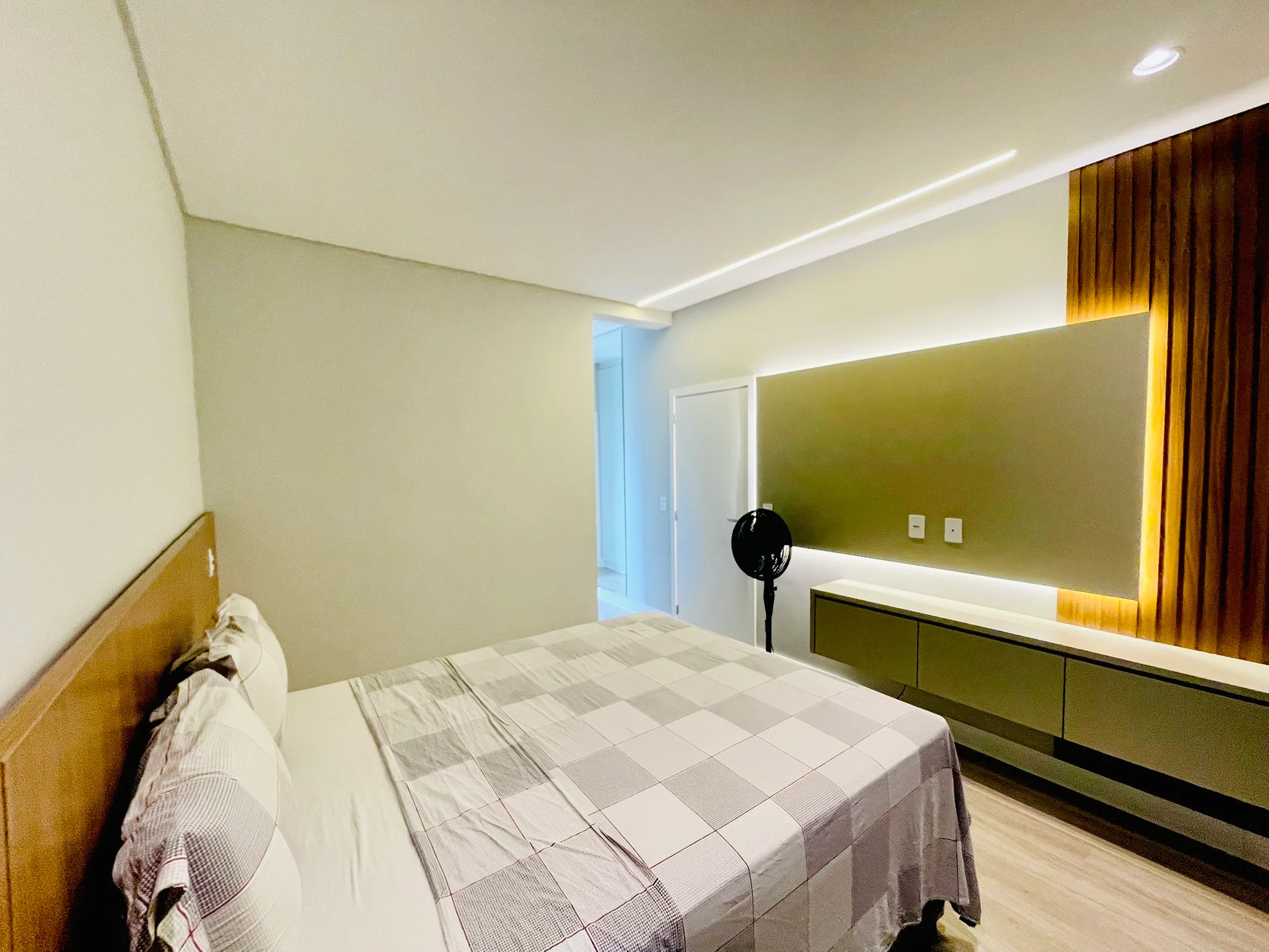 Casa à venda com 4 dormitórios no Condomínio Cyrela Landscape em Taubaté/SP. 