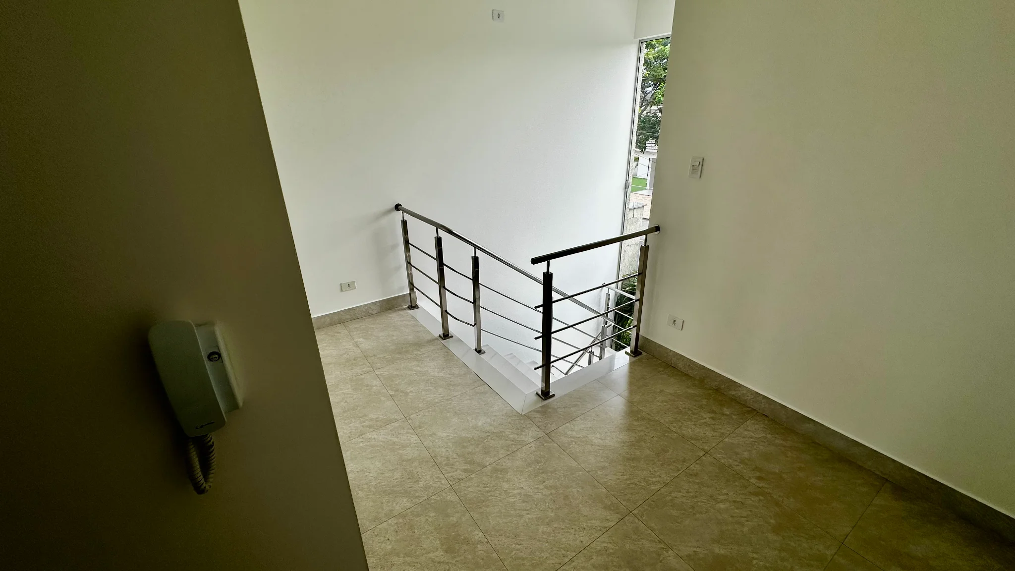 Casa para locação com 4 dormitórios no Campos do Conde II em Tremembé/SP. 