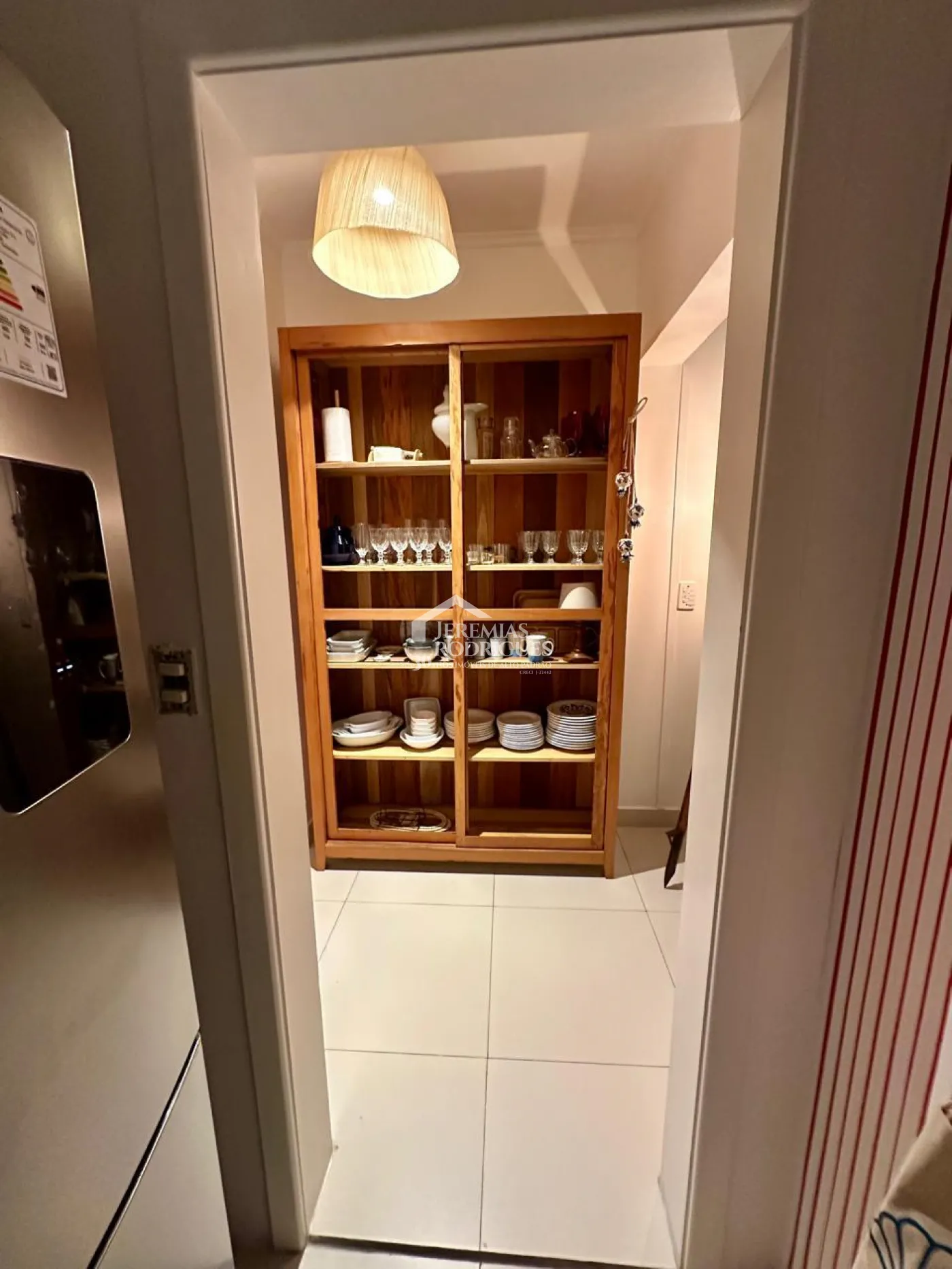Apartamento duplex à venda com 3 dormitórios, 194 m² no Condomínio Lauro Rezende em Ubatuba/SP.