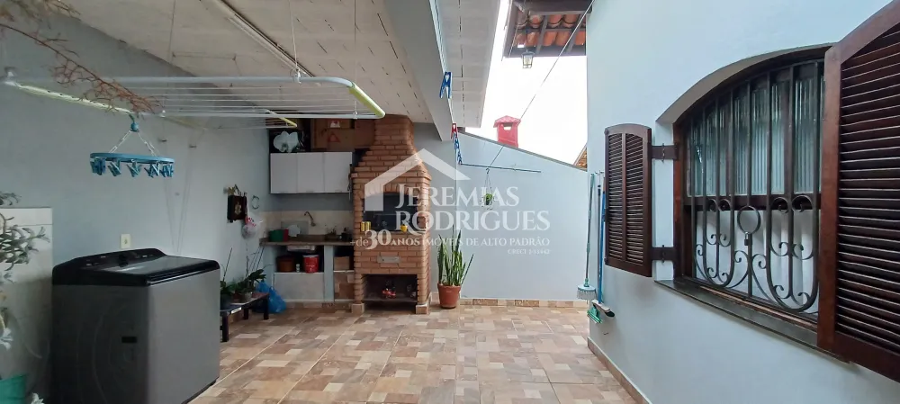 Casa com 3 dormitórios, 233 m² - Santana - Pindamonhangaba/SP