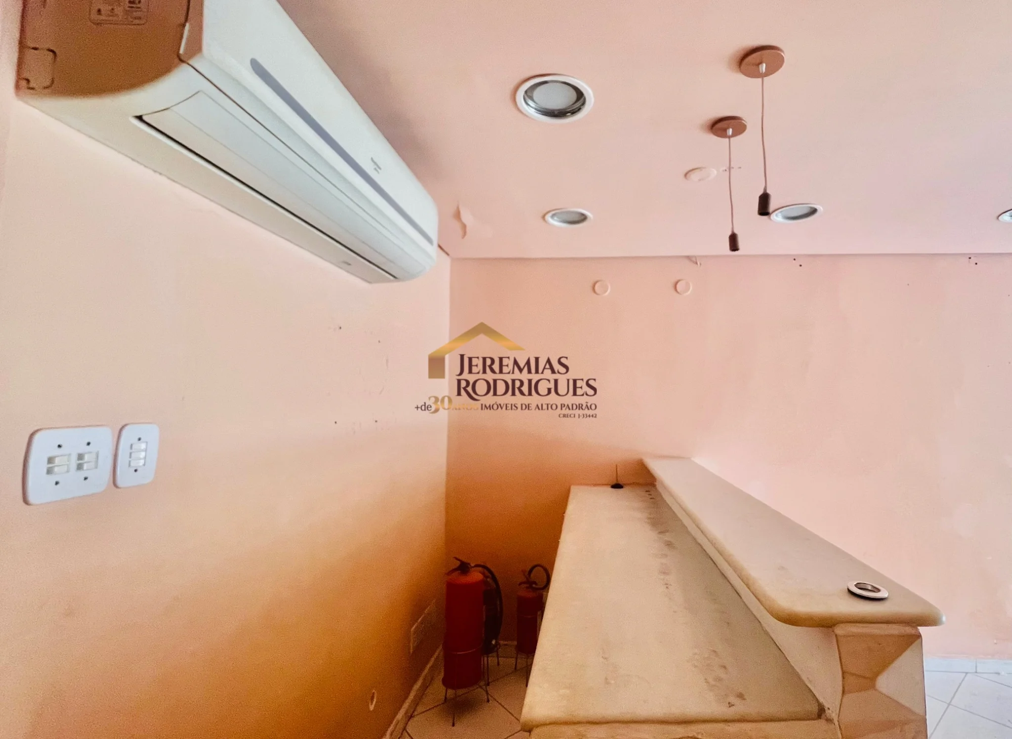 Ponto Comercial para locação no Centro em Taubaté/SP. — foto 2
