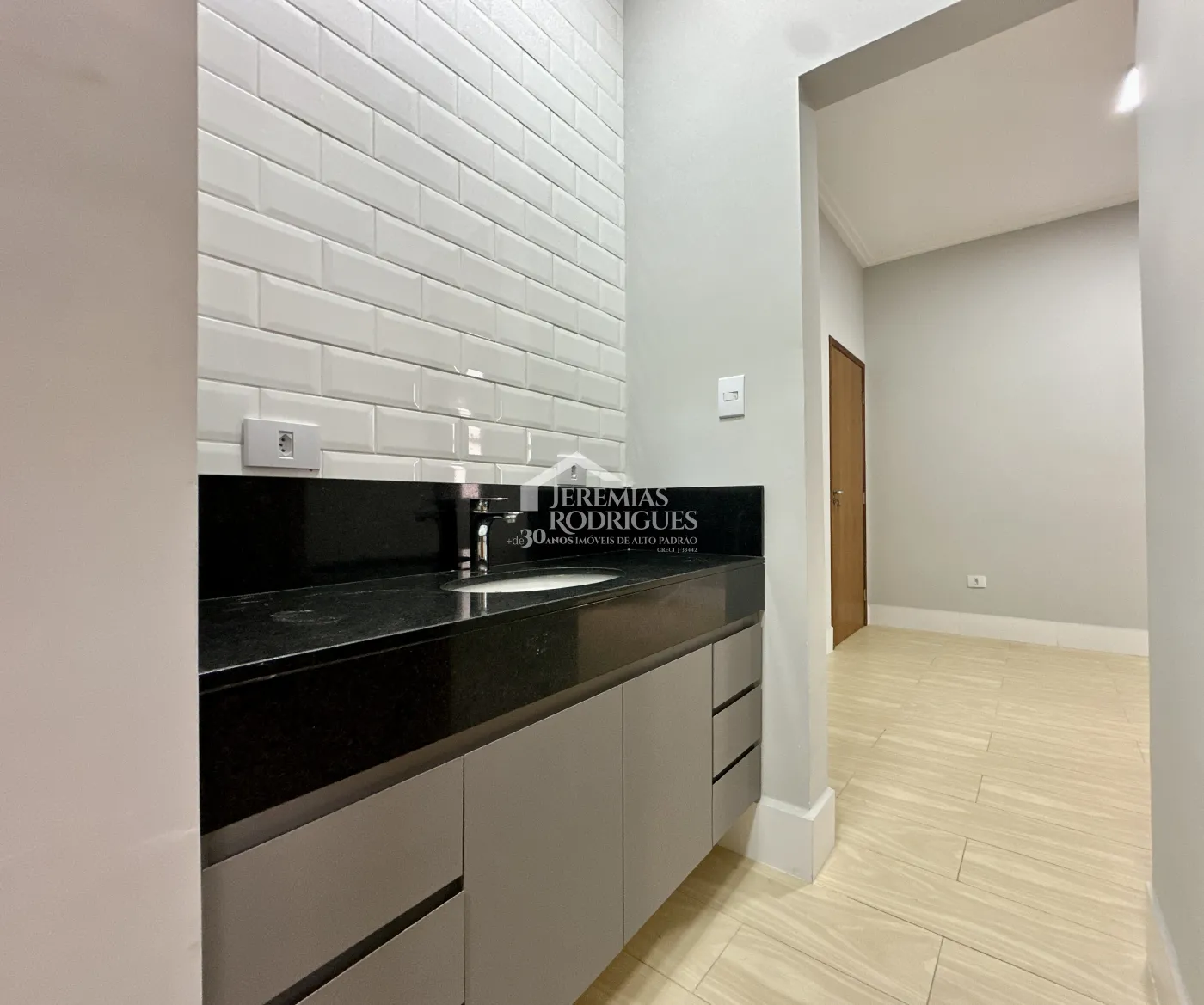 Casa para locação com 3 dormitórios no Condomínio Parque das Araucárias em Tremembé/SP