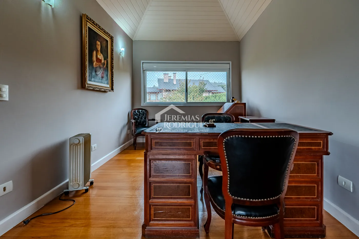 Casa à venda por R$ 4.400.000,00 - Campos do Jordão/SP