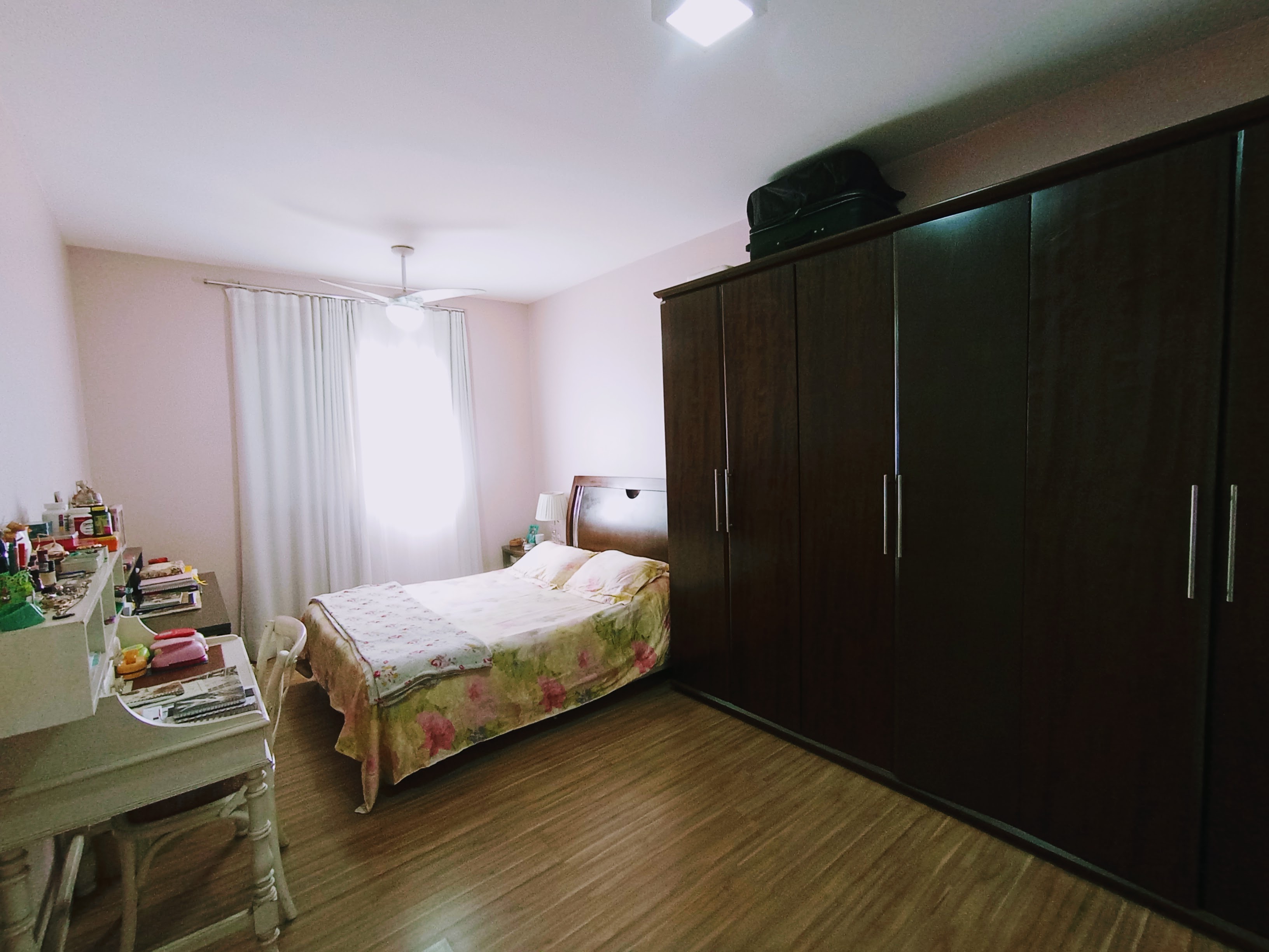 Apartamento à venda com 3 dormitórios, 150 m² no Edifício Jardim das Figueiras em Taubaté/SP