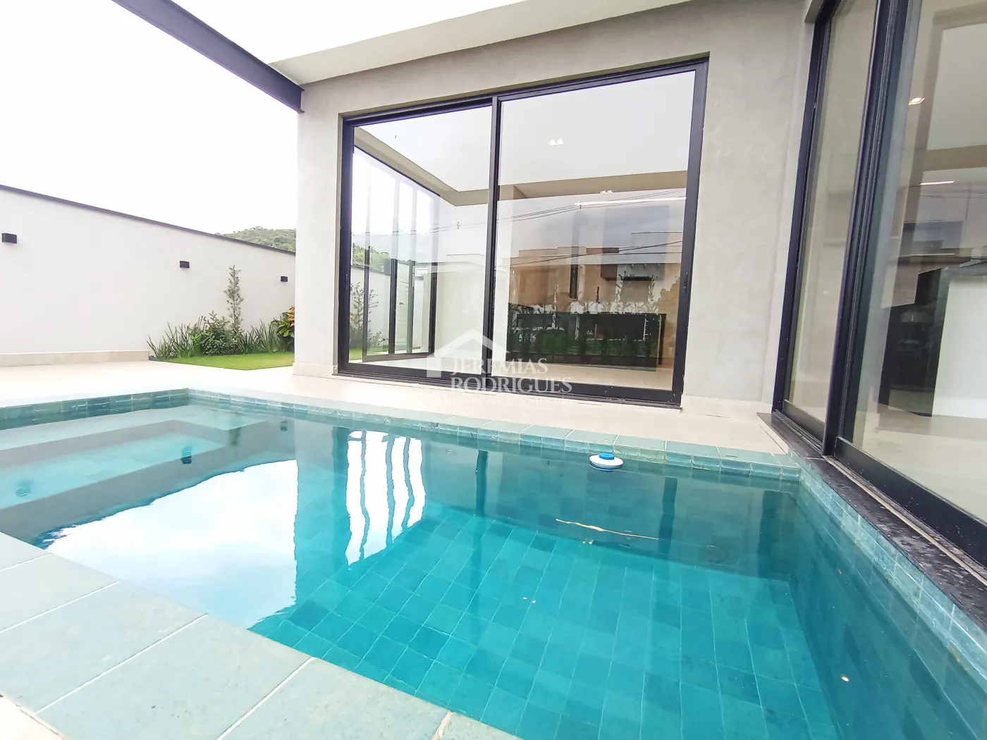 Casa à venda com 4 suítes no Condomínio Cyrella Landscape em Taubaté/SP