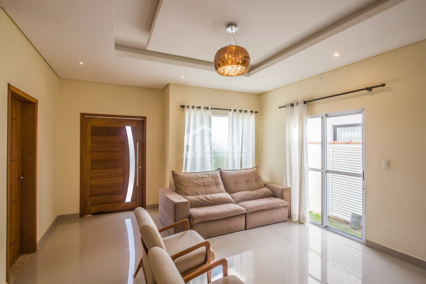 Casa com 4 dormitórios, 295 m² - Condomínio Reserva dos Lagos - Pindamonhangaba/SP