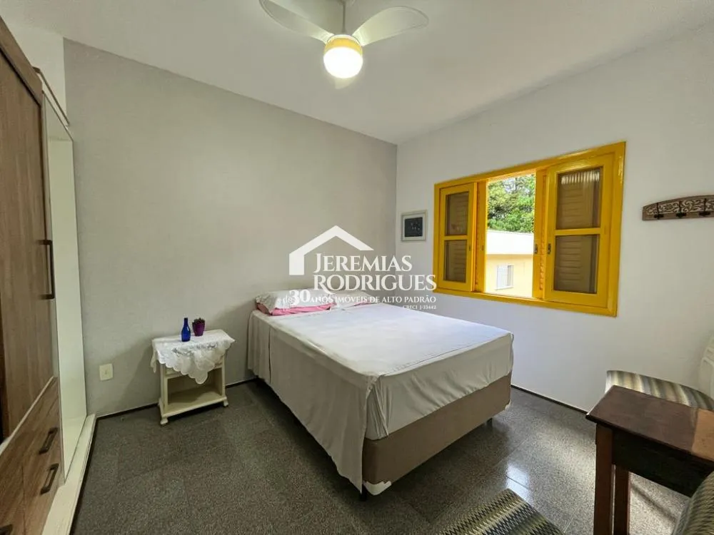 Chácara à venda com 2.000 m² no Condomínio Chácaras Cataguá, em Taubaté/SP.