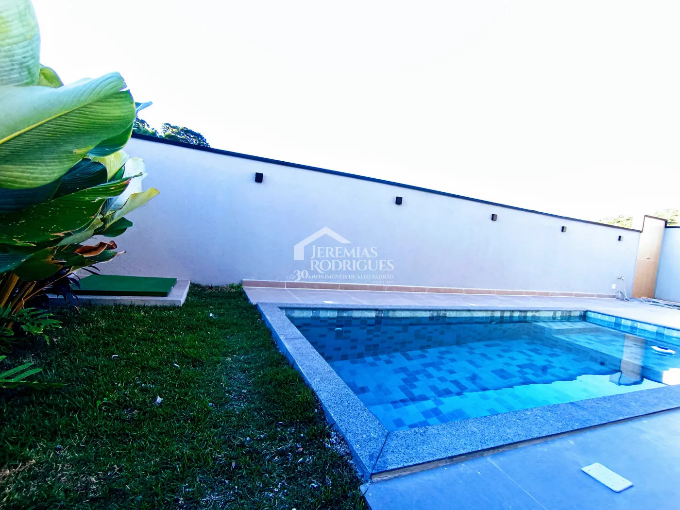 Casa assobradada à venda com 4 dormitórios no Condomínio Cyrella Landscape emTaubaté/SP.