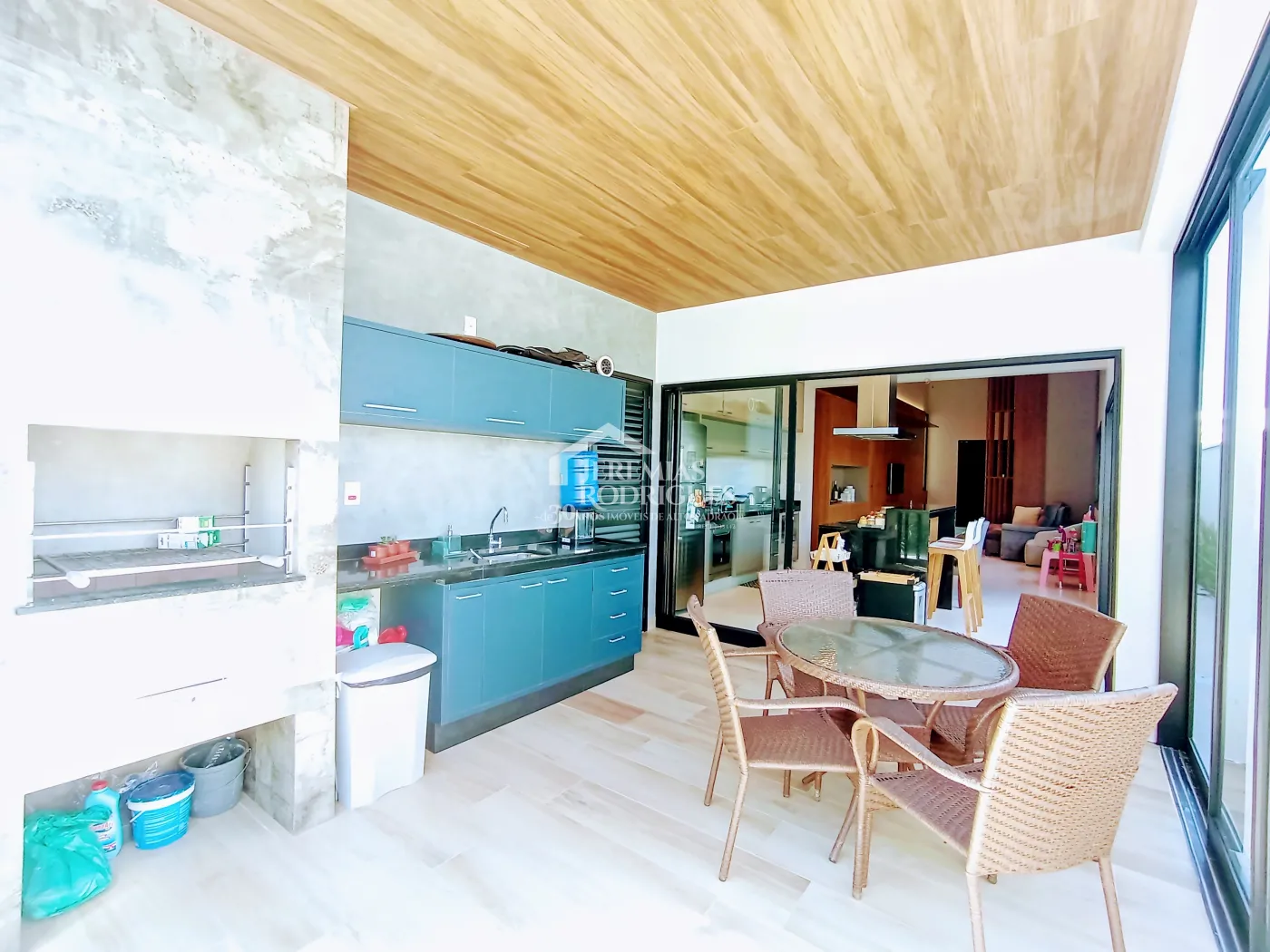 Casa para venda com 3 suítes no Condomínio Residencial Terrazzo Di Itália em Taubaté/SP