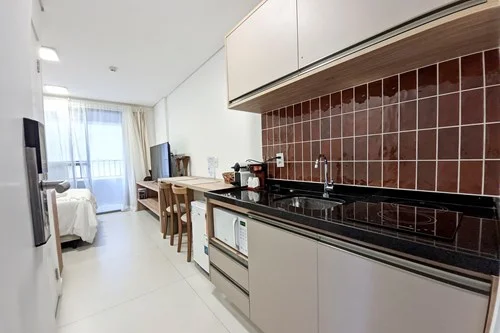 Studio Mobiliado com Varanda na Vila Mariana