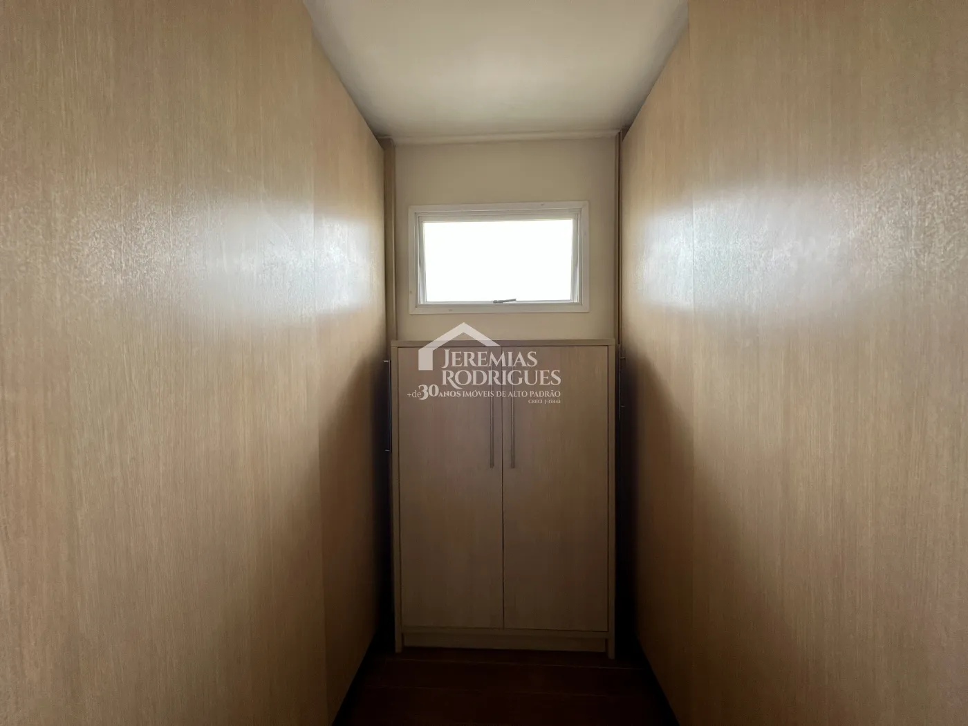 Casa para venda e locação com 4 suítes no Condomínio Campos do Conde II em Tremembé/SP