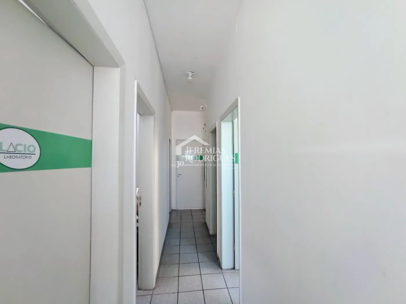 Ponto comercial para venda com 161 m² no bairro São Benedito em Pindamonhangaba/SP