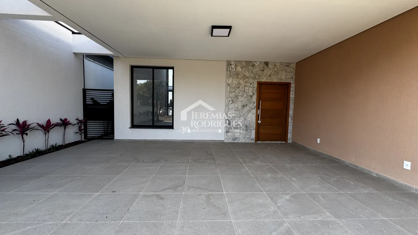 Casa à venda com 3 suítes no Condomínio Reserva dos Lagos em Pindamonhangaba/SP.