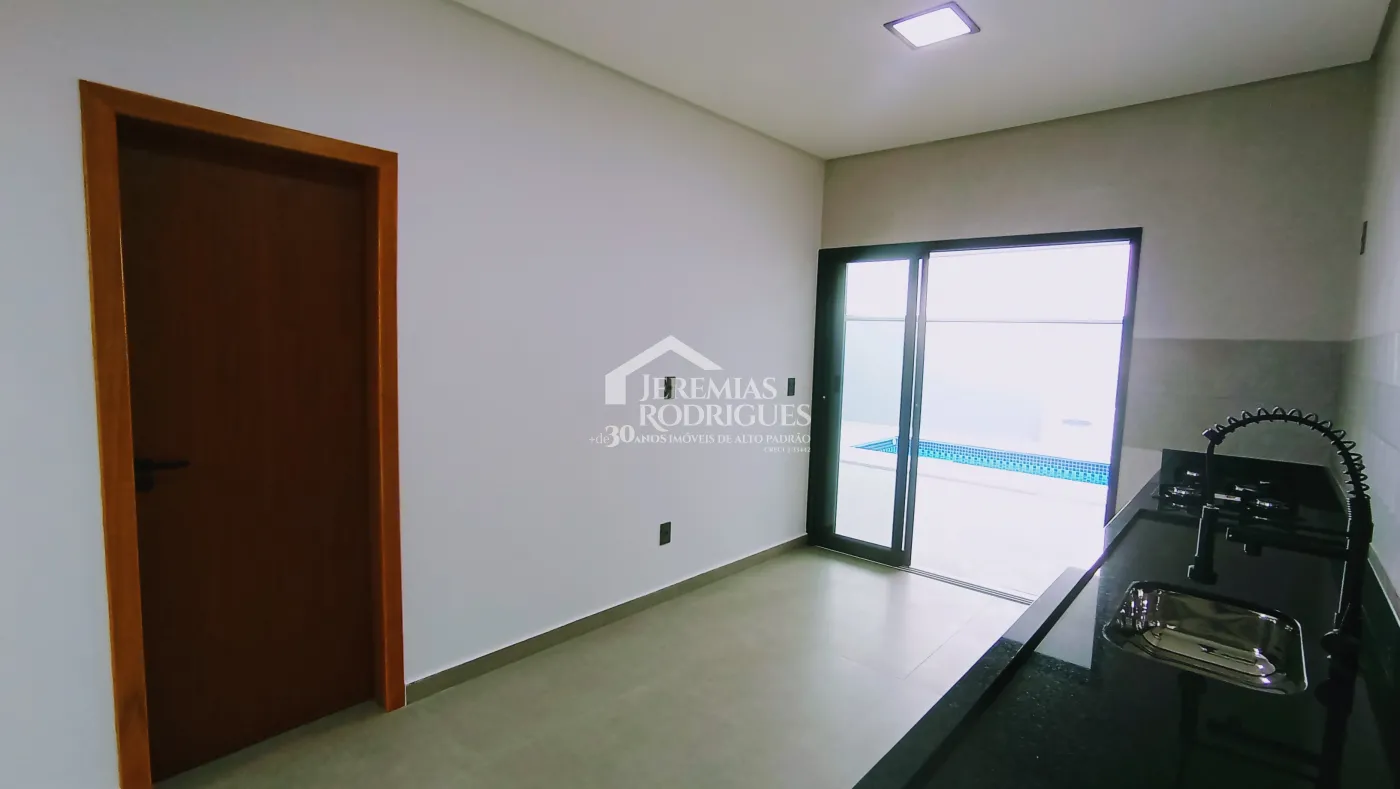 Casa à venda com 3 dormitórios no Condomínio Perolas do Vale em Tremembé/SP.